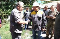 Три прифронтовые села через год подключили к электричеству