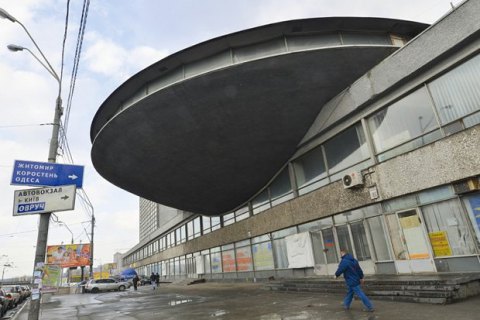 Станцию метро "Лыбидская" в Киеве закрывали из-за "минирования" (обновлено)
