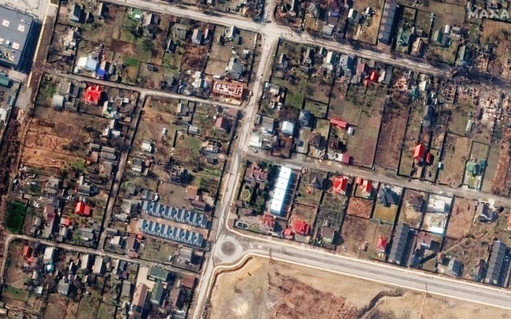 Біля Бучі знайшли ще одне масове поховання мирних жертв