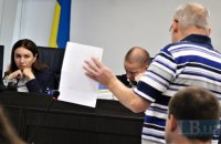 “Викрадені долари, підроблені підписи”: Чаус надав суду документи на своє виправдання 