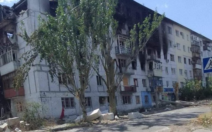 Ворог наступає на захід від Лисичанська, обстрілює Донеччину, Харківщину, Херсонщину і Миколаїв. Як минула ніч у регіонах
