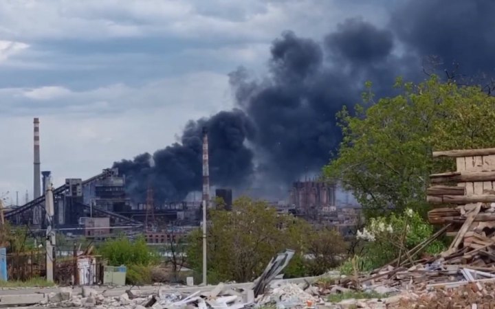 Россияне блокируют подземные выходы из "Азовстали", но защитники контратакуют, - советник мэра