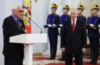 Російському режисеру Карену Шахназарову повідомили про підозру у виправдовуванні агресії РФ проти України