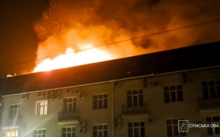 Вранці росіяни поцілили у будинок в Сумах, а потім завдали повторного удару (доповнено)