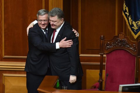 Коморовський ратифікував спрощення малого прикордонного руху з Україною