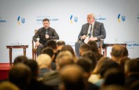 Президент анонсував оновлення послів України в різних країнах 