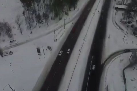 На дорогах в Киевской области открылись пункты обогрева для водителей