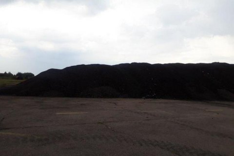 В Черкасском аэропорту продали асфальт для погашения долгов по зарплате