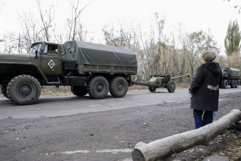 За день боевики 17 раз обстреляли позиции сил АТО