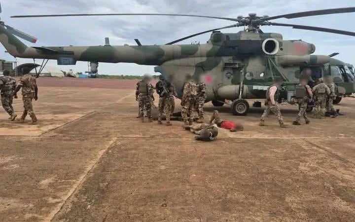 Дрони, логістика і золото: у Москви проблеми в Малі 