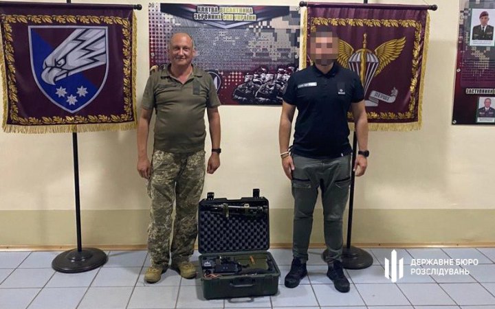 ДБР повернуло військовим викрадений у 2019 році новітній лазерний прилад розвідки