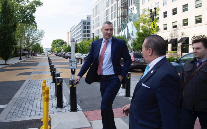 Кличко заявив, що в США домовляється з мерами американських міст про допомогу у відновленні українських громад