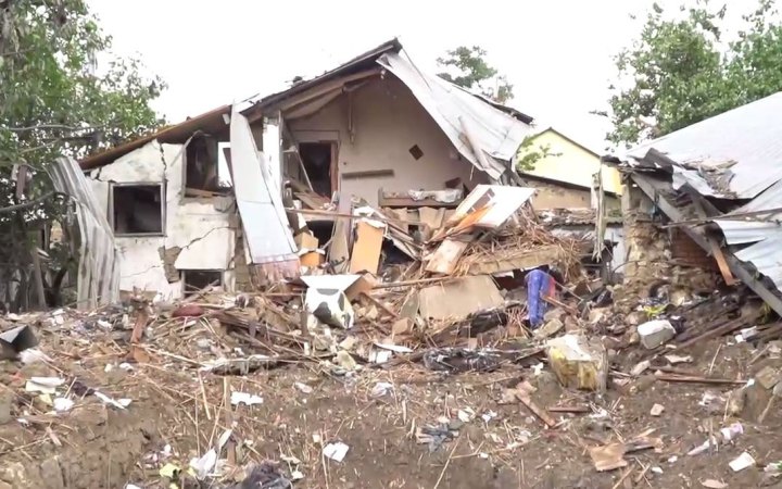 Росія обстріляла два райони Миколаєва, пошкоджено житлові будинки (оновлено)