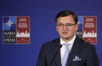 "Вблизи украинской границы нет ни балерин, ни поэтов", – Кулеба призвал Францию к более жесткой политике в отношении РФ 