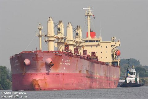 Семеро украинских моряков на полтора года "застряли" на арестованном судне в Китае