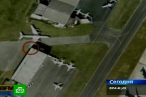 Гигантский лайнер A380 въехал в здание на авиасалоне в Ле Бурже