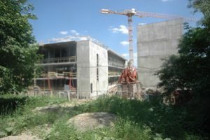 Вертолетную площадку для Януковича строит компания, продавшая "вышку для Бойко" 
