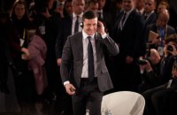 Мендель: Зеленський опанував непросте мистецтво - говорити про війну, жартувати і виглядати гідно