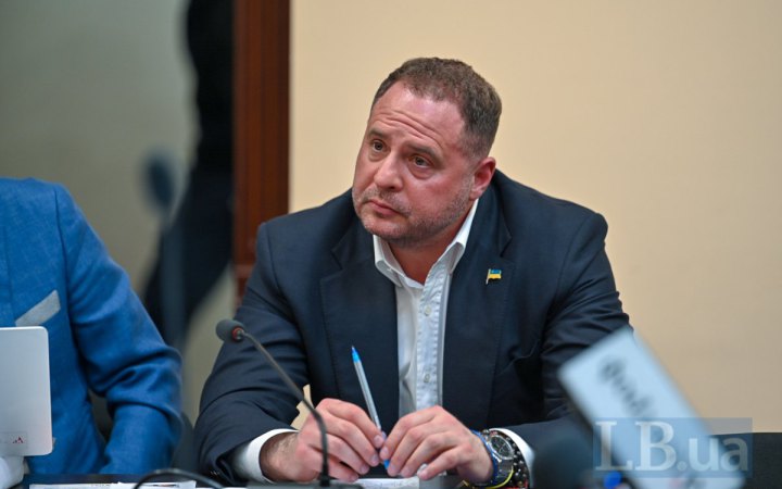 "З гадалками точно не спілкувався": Єрмак прокоментував зв’язки з "Веронікою Феншуй"