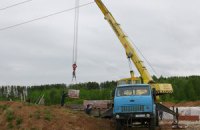 ​Под Киевом подъемный кран раздавил двух рабочих