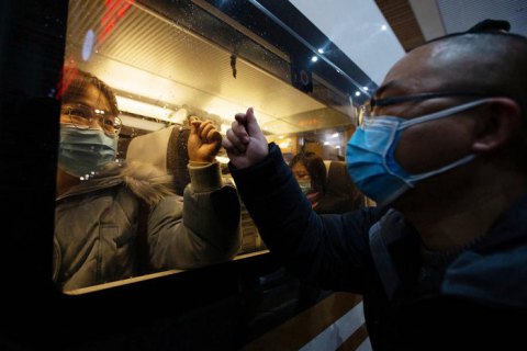 Жителям Уханя заборонили залишати свої мікрорайони
