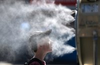 Стає все жаркіше: як вижити у спеку без кондиціонерів і чому тут треба штурхати владу своїх міст