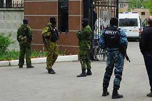 У Торезі викрали міліціонера, у Горлівці - мера, в Макіївці захопили СБУ