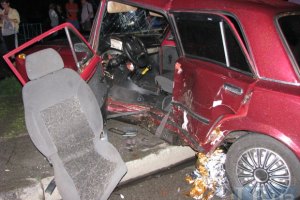 В Киеве столкнулись двое "Жигулей", есть пострадавшие