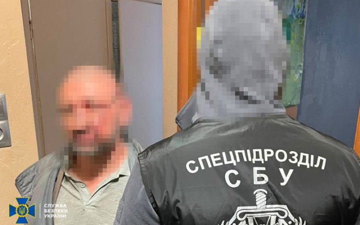 СБУ затримала ухилянта, який коригував обстріли Харкова, майже не виходячи з дому