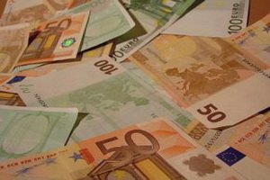 Баррозу: европейская валютная система под угрозой