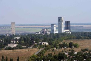 На шахте им. Стаханова под завалом погибли два шахтера