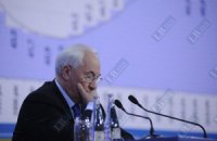 Азаров будет рад хоть какому-то росту ВВП