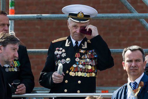 Кабмин решил выплатить ветеранам по 400 гривен ко Дню победы (обновлено)
