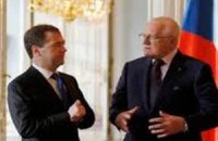Чехия предлагает России перевести резервы в кроны