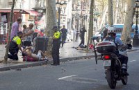 Появилось видео первых минут после нападения террористов в Барселоне
