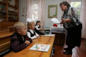 Табачник потребовал от учителей декларации о доходах