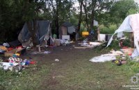 Суд заменил 4,5 года тюрьмы на 1,5 года условно для двух нападавших на табор ромов во Львове