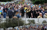У Дніпрі День перемоги над нацизмом відзначили невеликою сутичкою з поліцією