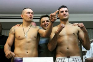 Усик нокаутировал Кренса