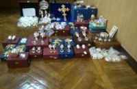 З окупованого Донбасу намагалися вивезти кілограми ювелірки