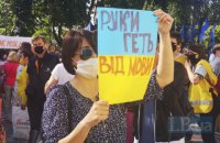 Профильный комитет в среду рассмотрит поправки в закон, которые позволят отсрочить украинский дубляж, - Вятрович