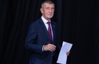 Експрем’єра Чехії Бабіша госпіталізували після побиття милицею на передвиборчому мітингу