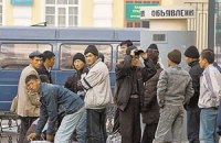 Путин ввел экзамены для гастарбайтеров 