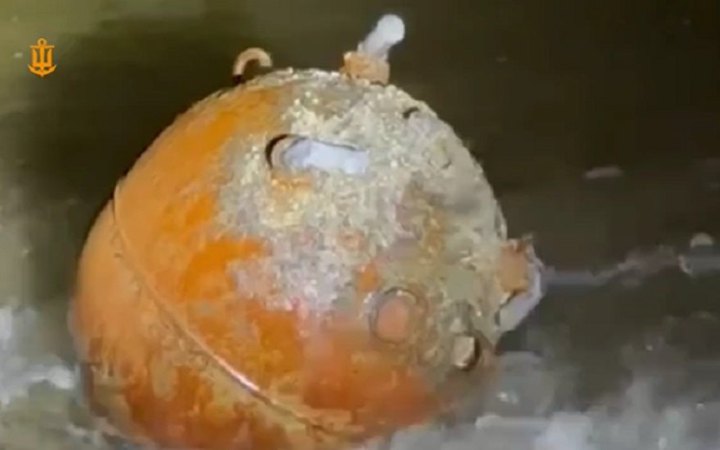 ​Військові знищили морську міну, яку винесло на узбережжя Одещини 