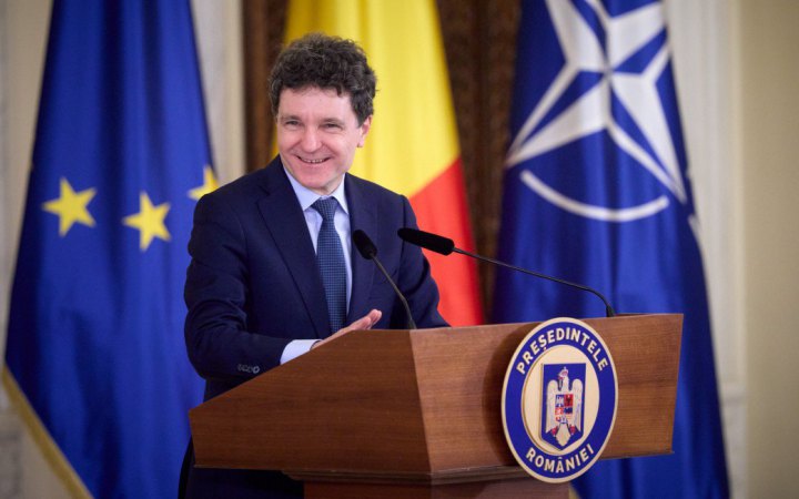 Саміт Бухарестської дев'ятки: президент Румунії закликав посилити підтримку України і Молдови
