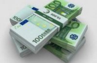 На межбанке незначительно подорожал евро