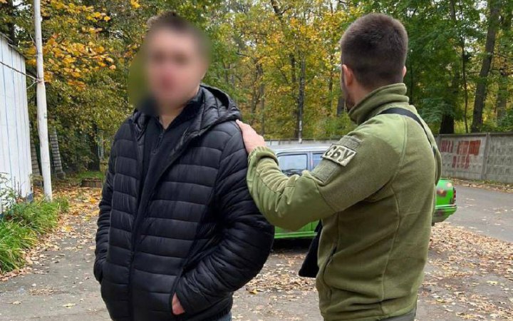СБУ затримала мешканця Бучі, який допомагав росіянам під час окупації