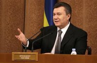 Януковича завалили вопросом "Как выжить?"