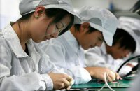 Собирать iPhone и iPad будут роботы