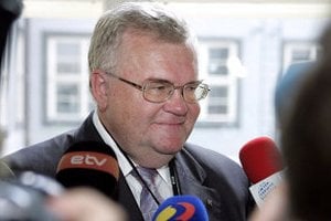 Мэра Таллина лишили прав за превышение скорости